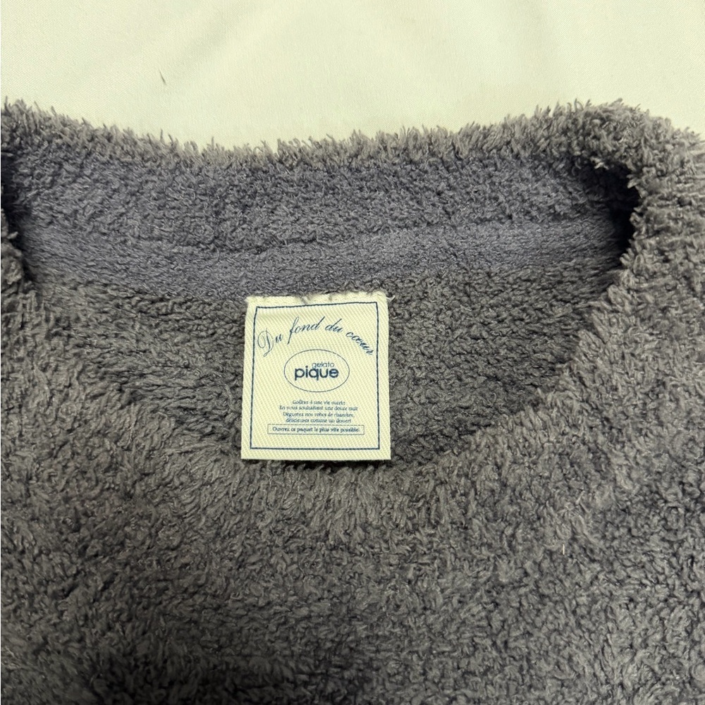 Japan Gelato Pique Gray Fuzzy Sweater - Picture 4 of 5